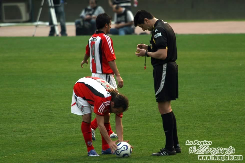 River Plate vs Velez Sarsfield (AP 2007) 35